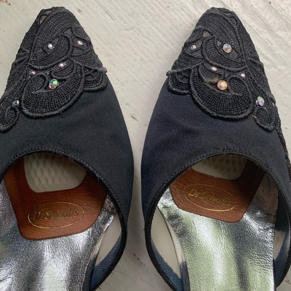 Stuart Weitzman satin black evening dress shoes in size 7 - Picture 8 of 9